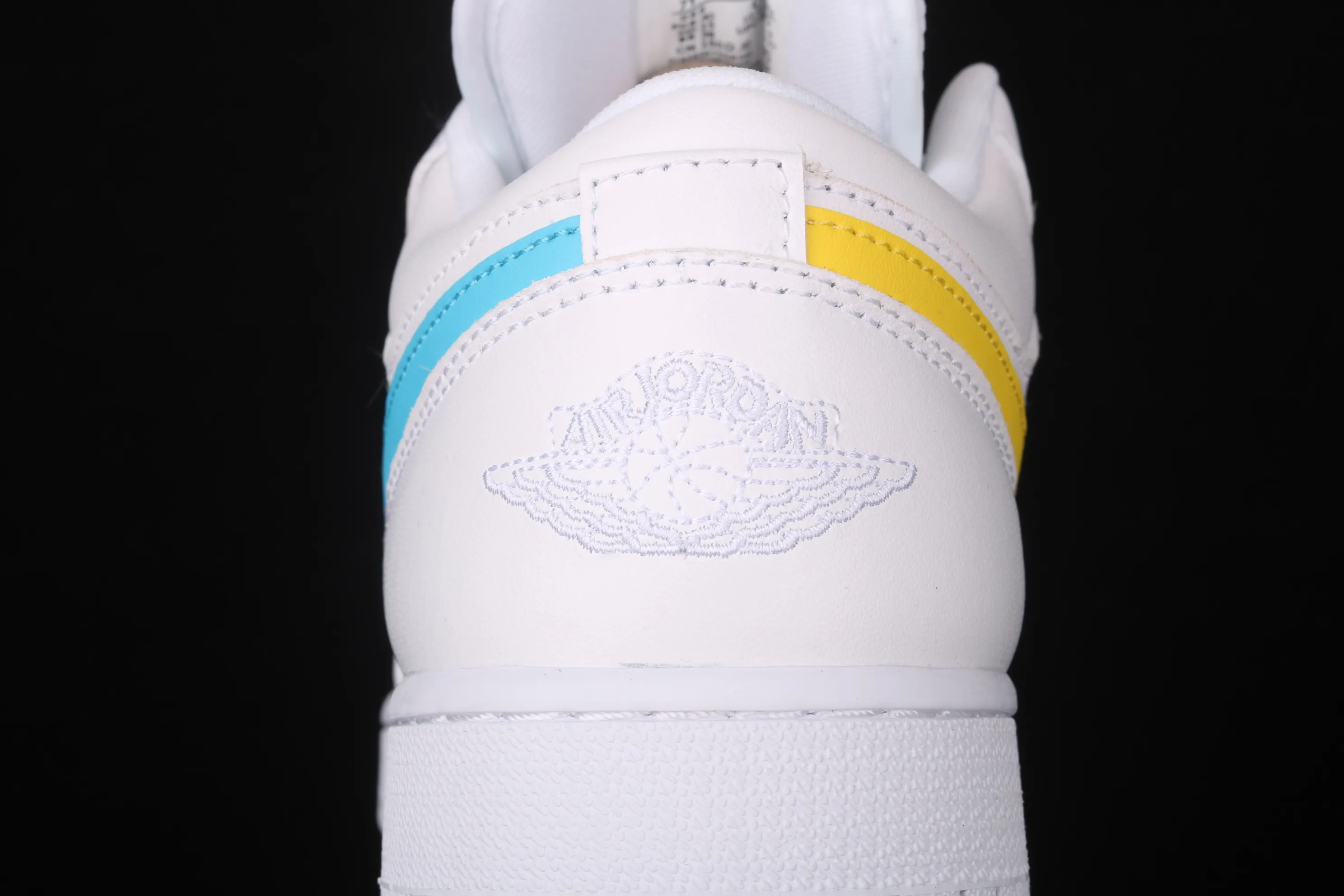 All categories Air Jordan Jordan series basketball shoes Air Jordan 1 Low New version Air Jordan 1 Low "White Multi" AJ1 Joe 1 four-color mandarin duck low-top top-layer leather cultural and leisure sports sneakers CW7035-100